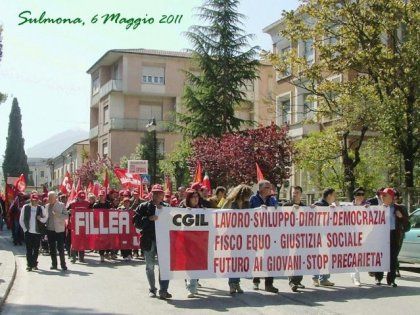 6 maggio 2011 Sciopero generale manifestazione provinciale a Sulmona